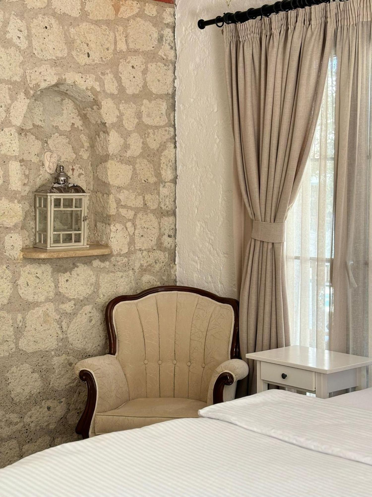 Alacati Albatross Hotel מראה חיצוני תמונה