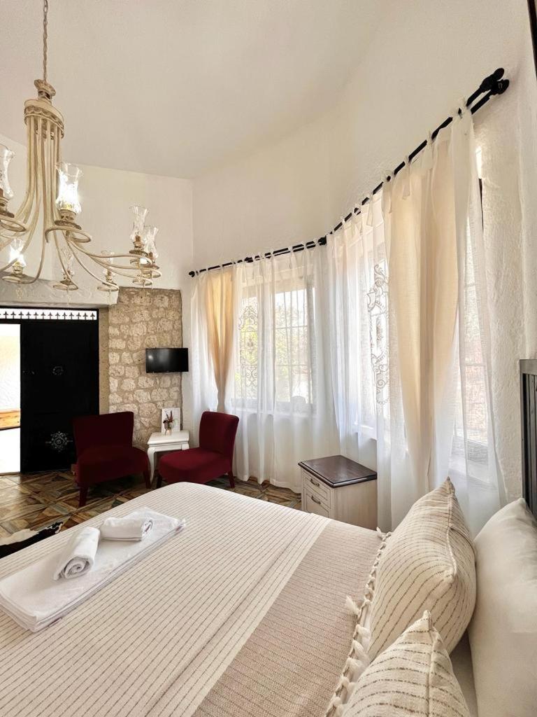 Alacati Albatross Hotel מראה חיצוני תמונה