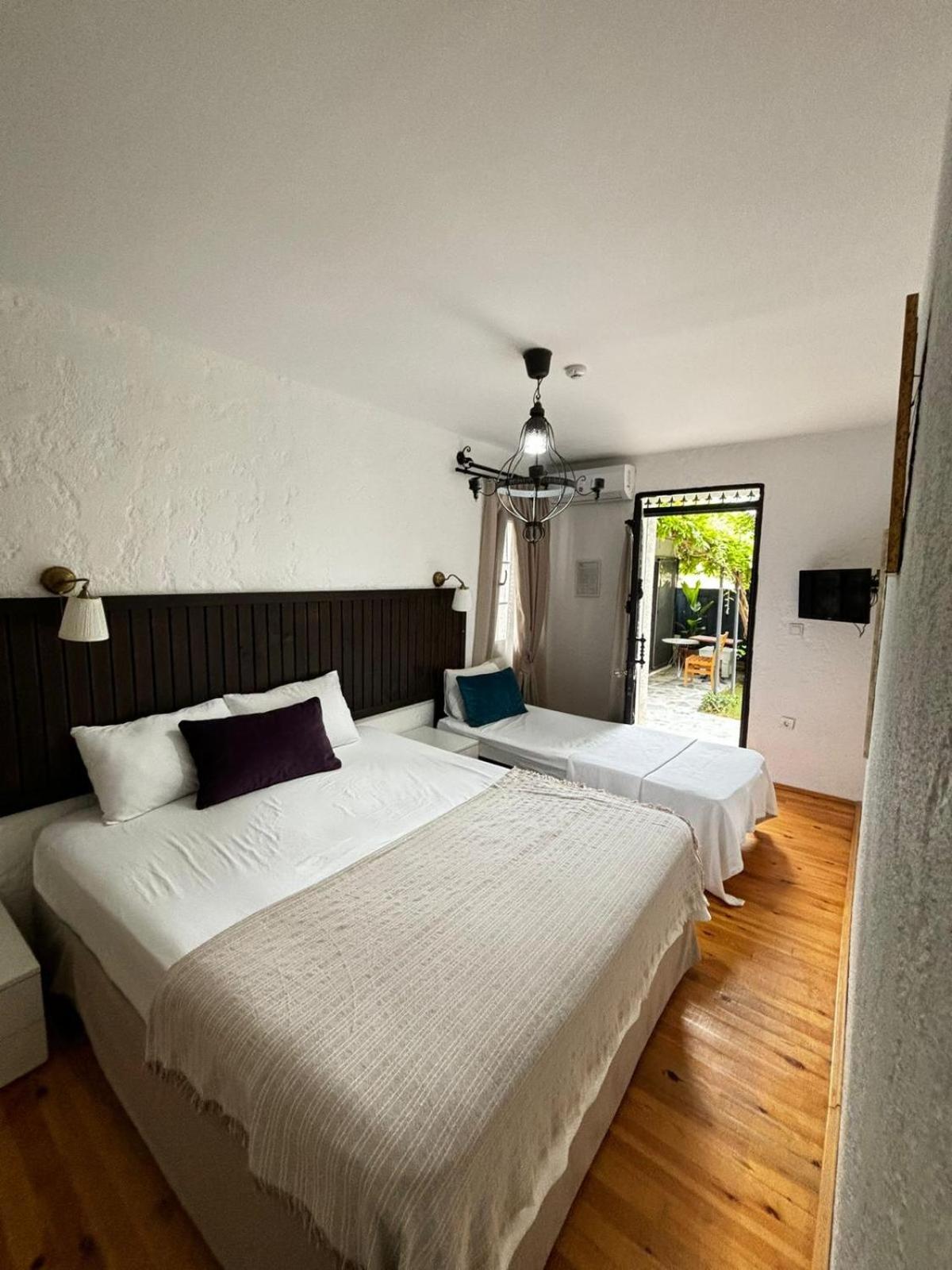 Alacati Albatross Hotel מראה חיצוני תמונה